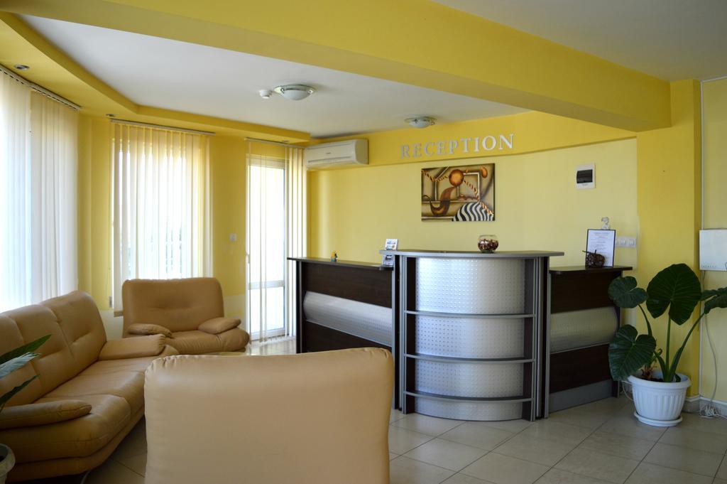 Family Hotel Coral Sozopol Exterior foto