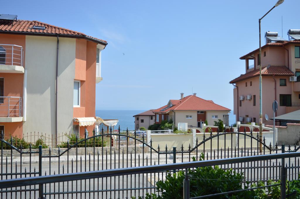 Family Hotel Coral Sozopol Exterior foto